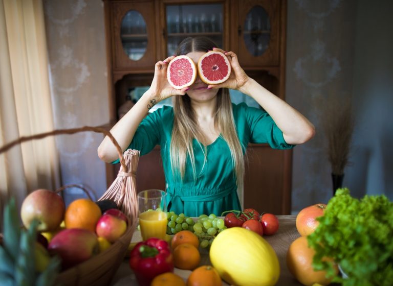 Co mogę jeść w niedoczynności tarczycy i Hashimoto? Czy dieta ma wpływ na wzrok? Diagnostyka tarczycy